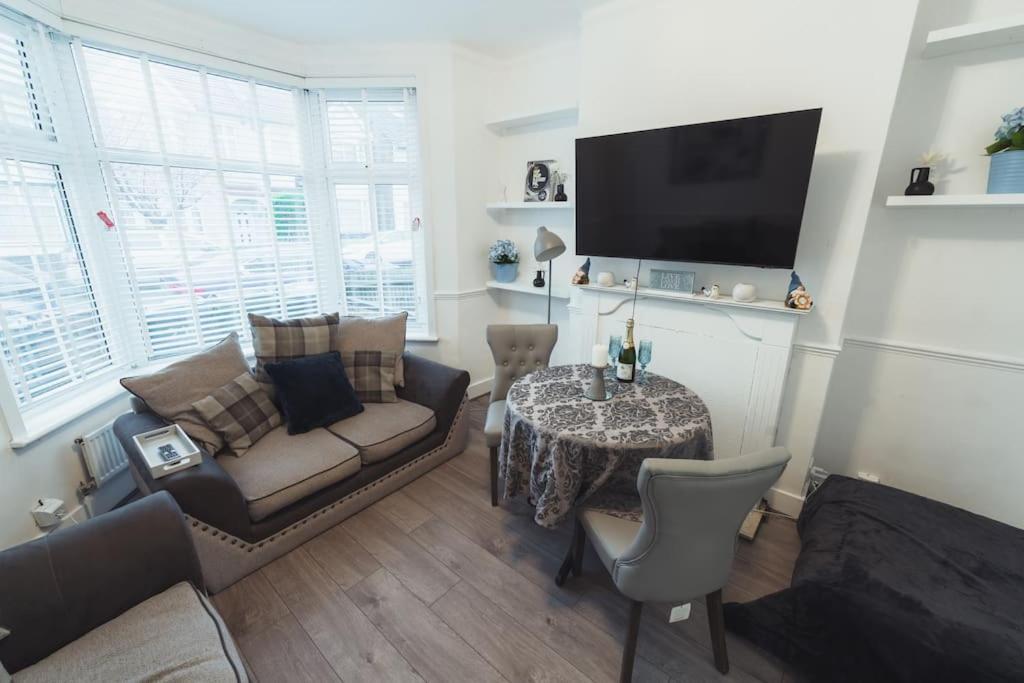 1 Bed - Wifi - Pet Friendly -